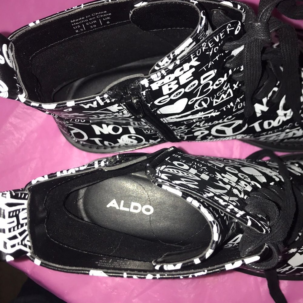 New Aldo Boots - Picture 5 of 7